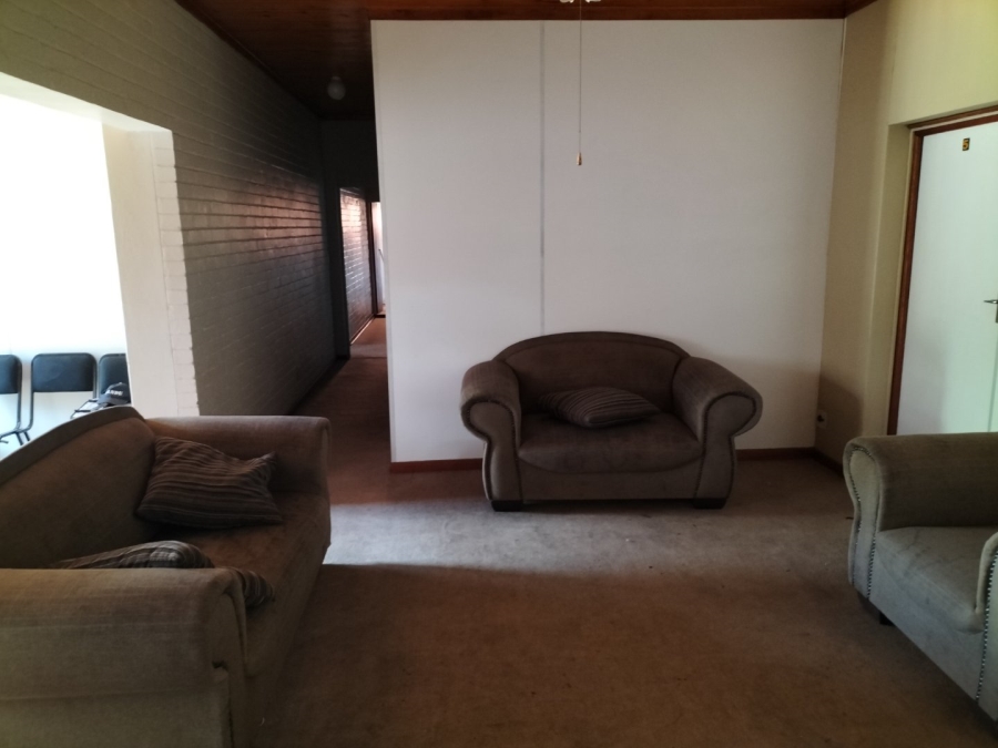 13 Bedroom Property for Sale in Universitas Free State